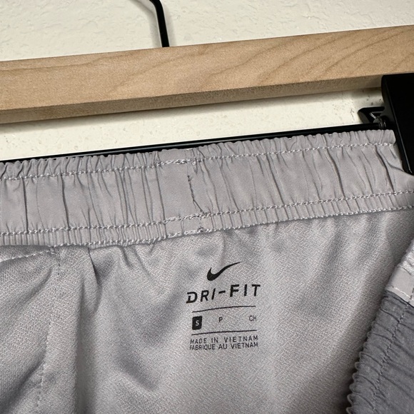Nike Gray Athletic Shorts - Picture 3 of 3